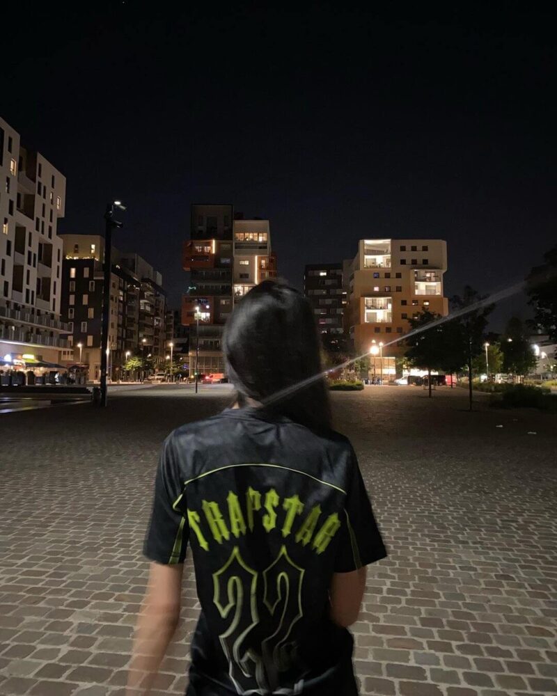 Gradient T-Shirt - Image 8