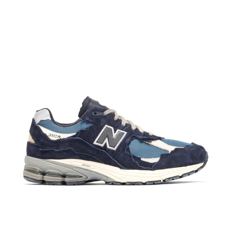 New Balance 2002R Protection Pack - (NAVY)