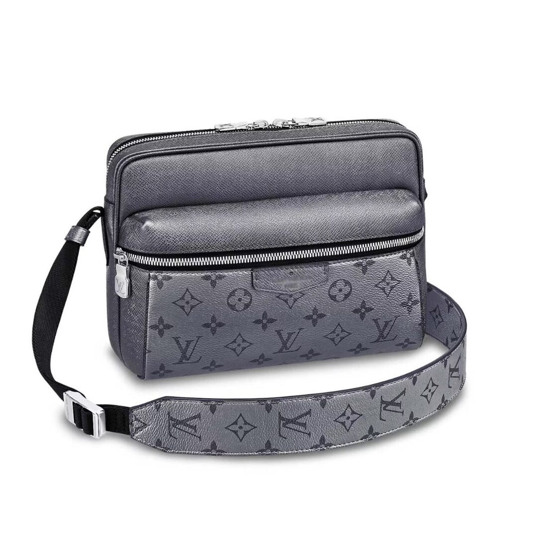 MESSENGER BAG