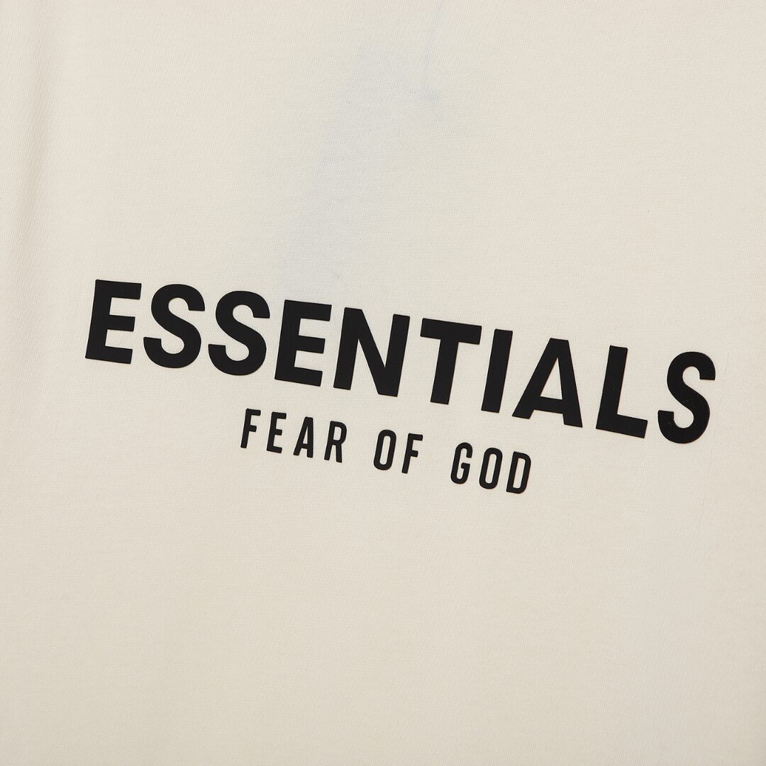 Essentials T-shirt - Image 3