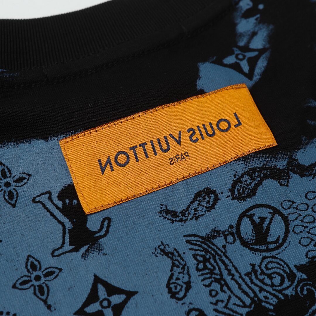 Monogram T-shirt - Image 4