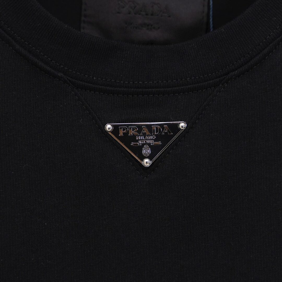 MONOGRAM BADGE T-SHIRT - Image 5