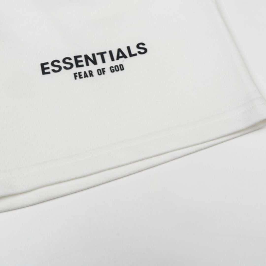 ESSENTIALS SHORTS - Image 3