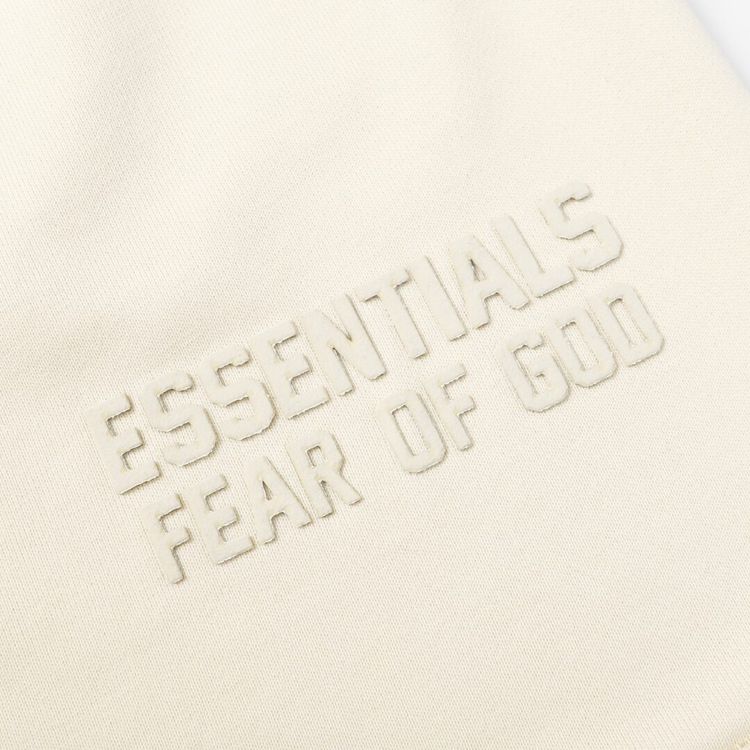 ESSENTIALS SHORTS - Image 3