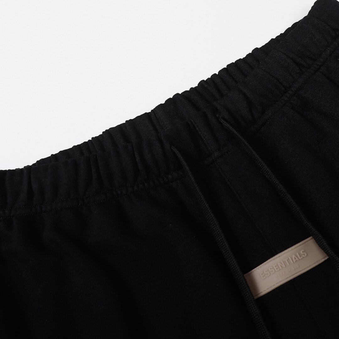 ESSENTIALS SHORTS - Image 2