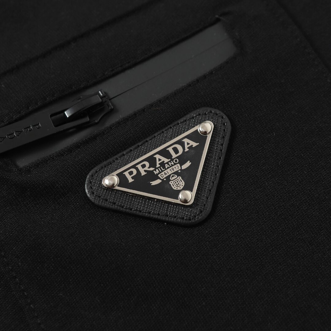 MONOGRAM POCKET BADGE T-SHIRT - Image 3